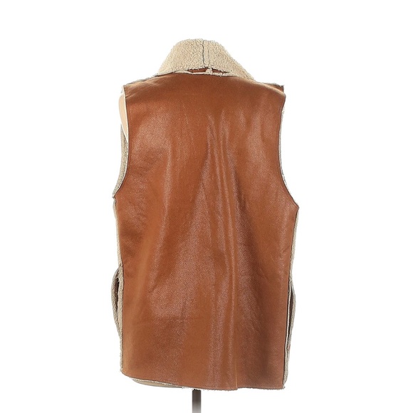 Forever 21 Faux Shearling Vest Camel Suede - Picture 5 of 7